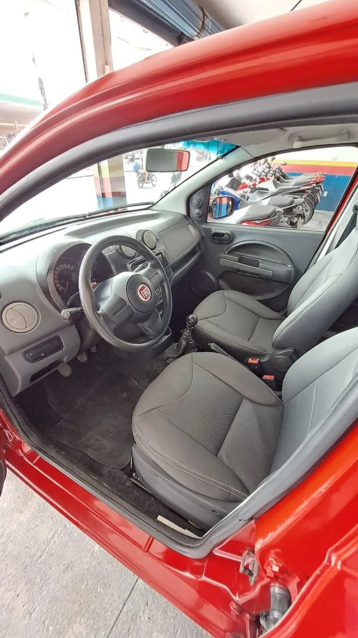 FIAT UNO VIVACE 1.0 BANCOS DIANTEIROS